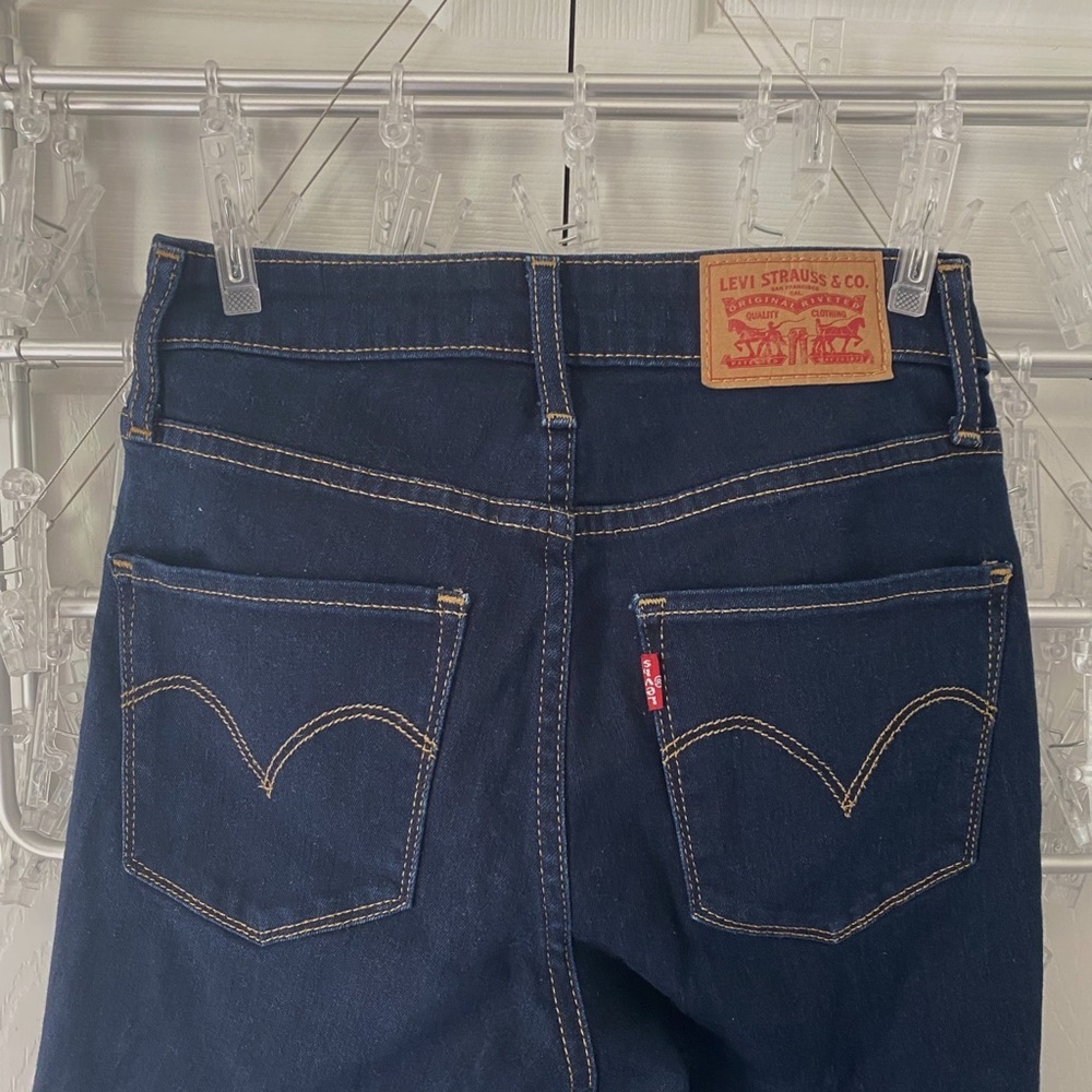 Levi’s 721 High Rise Skinny - Picture 8 of 10